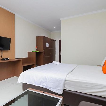 Koolkost Syariah At Taman Simprug Cikarang Hotel Bekasi Exterior photo