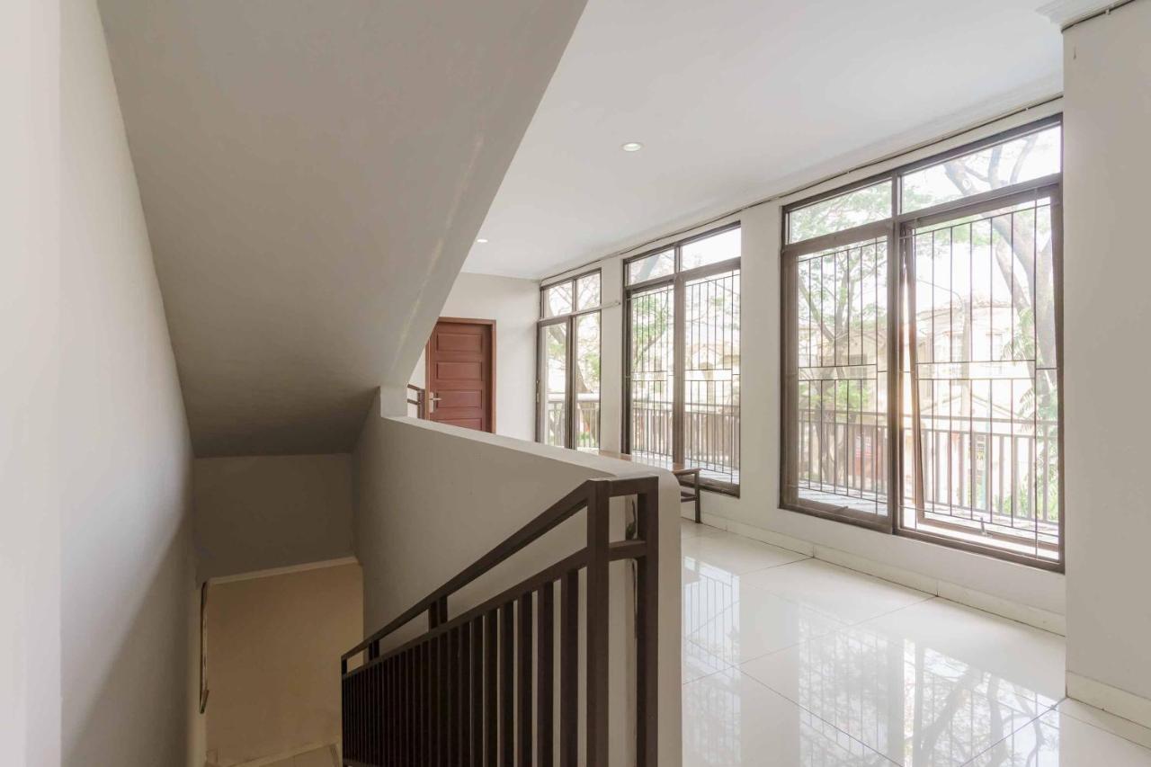 Koolkost Syariah At Taman Simprug Cikarang Hotel Bekasi Exterior photo